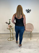 Top lencero satinado escote en pico con puntillas negro