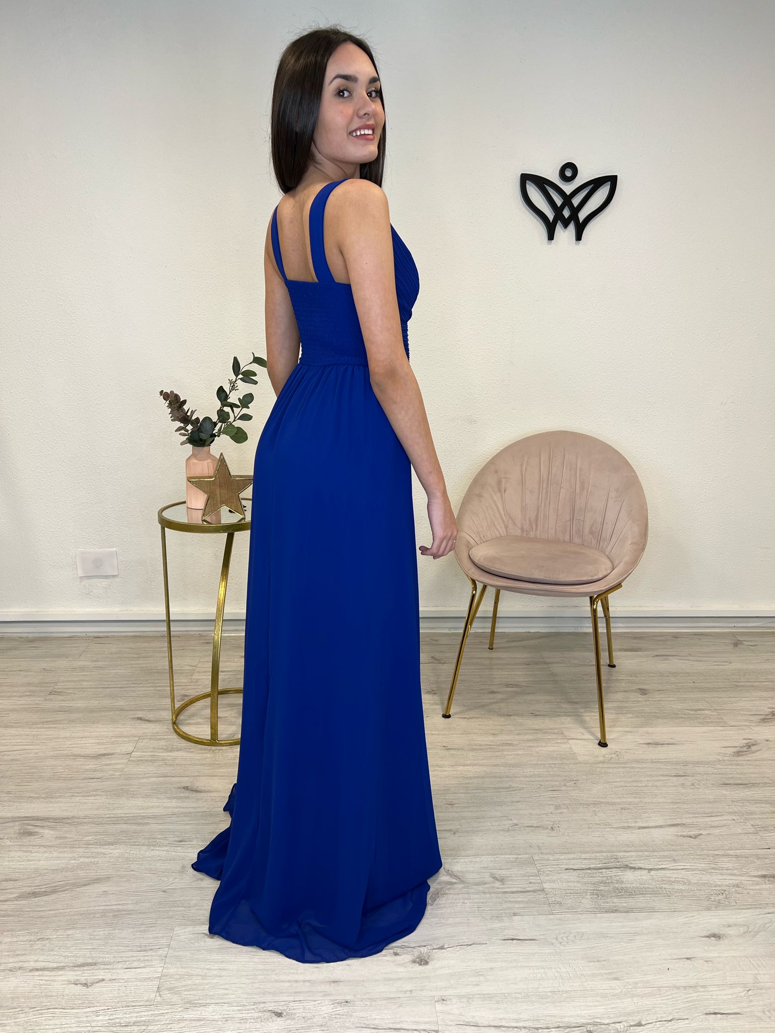 Vestido largo azulón con abertura graduación y eventos