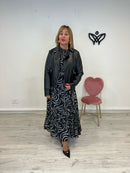 Cazadora biker polipiel corta negra