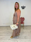 Bolso cartera mano cuadrado rafia abalorios y conchas beis