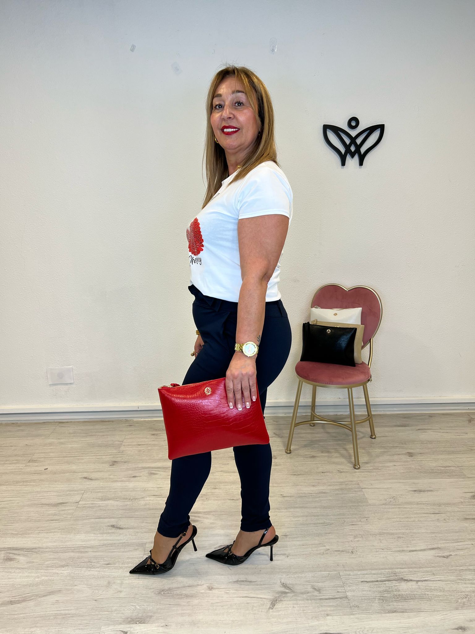 Bolso cartera cuadrado de mano y de bandolera rojo