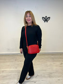 Bolso polipiel cuadrado asa larga rojo