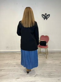 Americana blazer con solapa clásica forrada con hombreras en negro