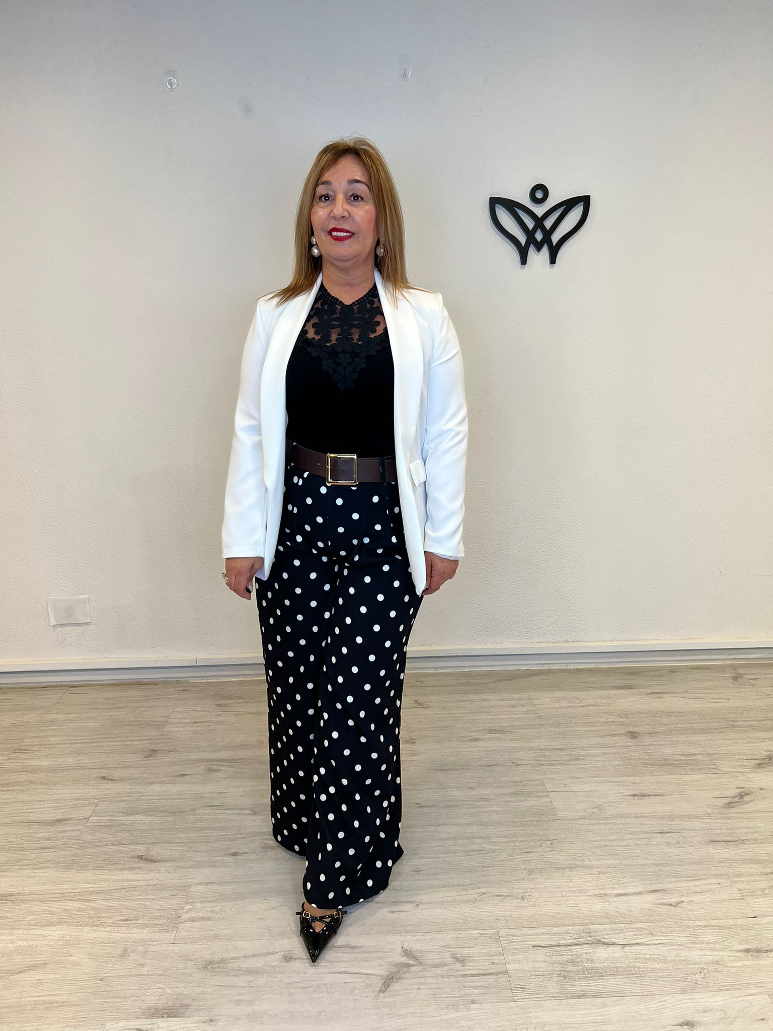 Americana blanca de solapa larga forrada