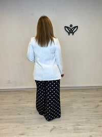 Americana blanca de solapa larga forrada