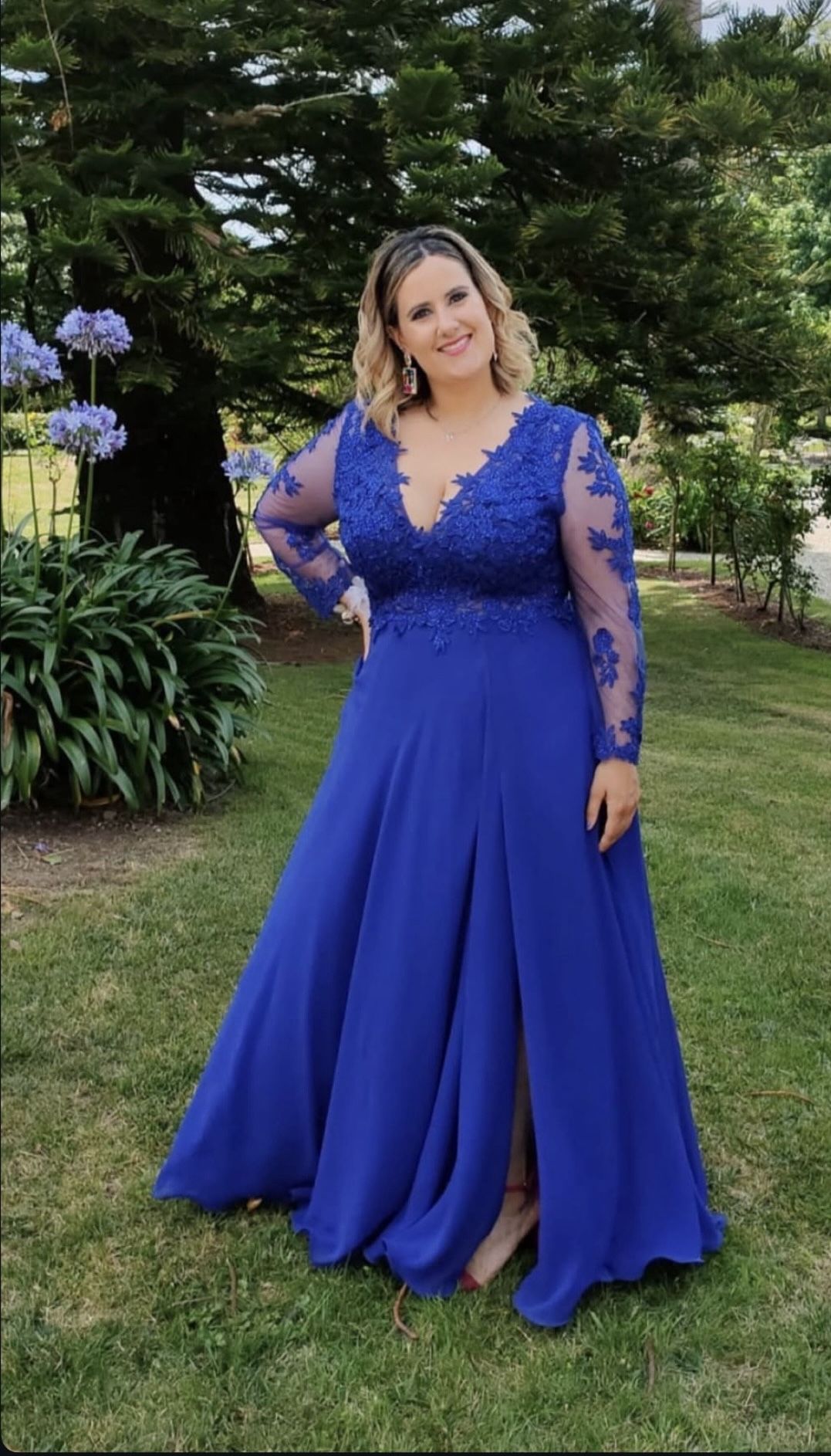 Vestido fiesta largo manga larga brillo escote pico talla curvy azulón