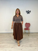 Vestido largo midi de algodón de rayas marrón chocolate