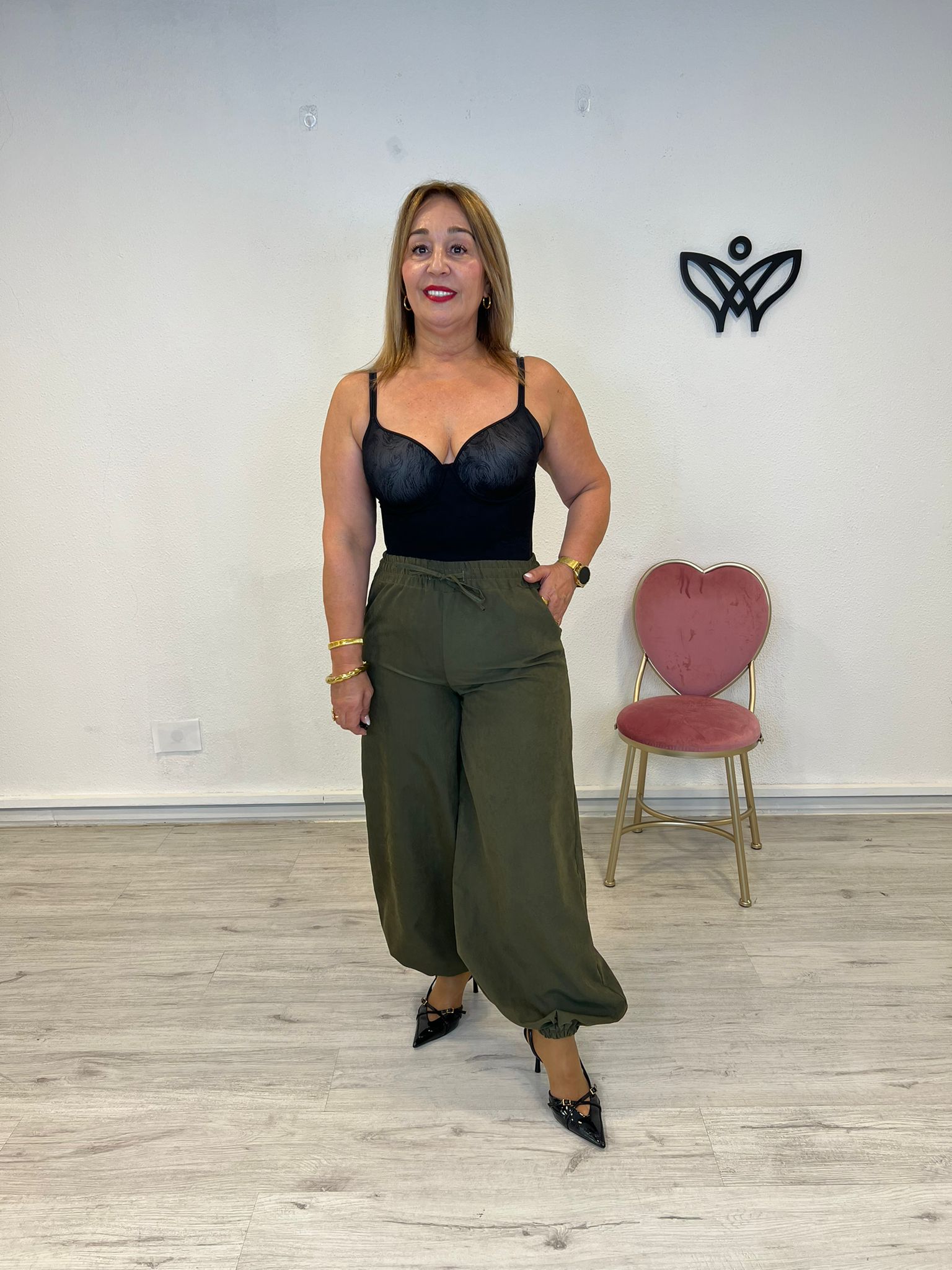 Pantalón bombacho goma en la cintura y tobillo verde