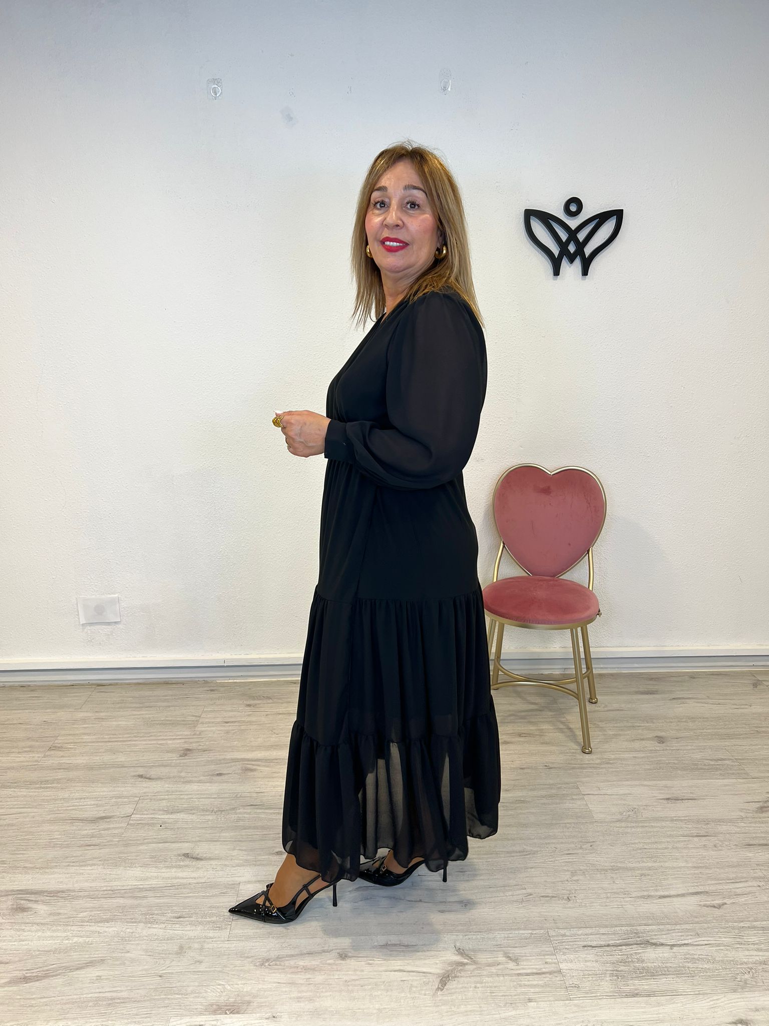 Vestido largo escote en pico de gasa negro