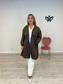 Trench larga gabardina con capucha cierre cremallera marrón chocolate