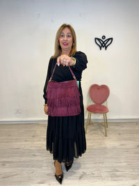 Bolso de ante con flecos bombonera asa corta y larga burdeos