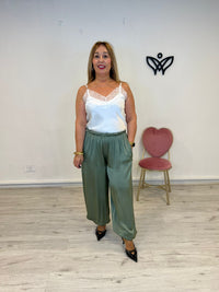 Pantalón bombacho goma en la cintura y tobillo verde