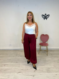 Pantalón bombacho goma en la cintura y tobillo burdeos