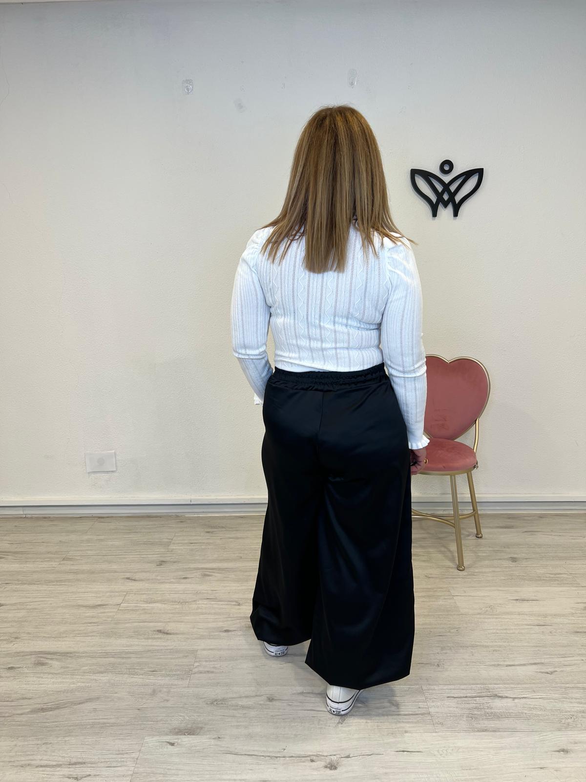 Pantalón bombacho goma en la cintura y tobillo negro