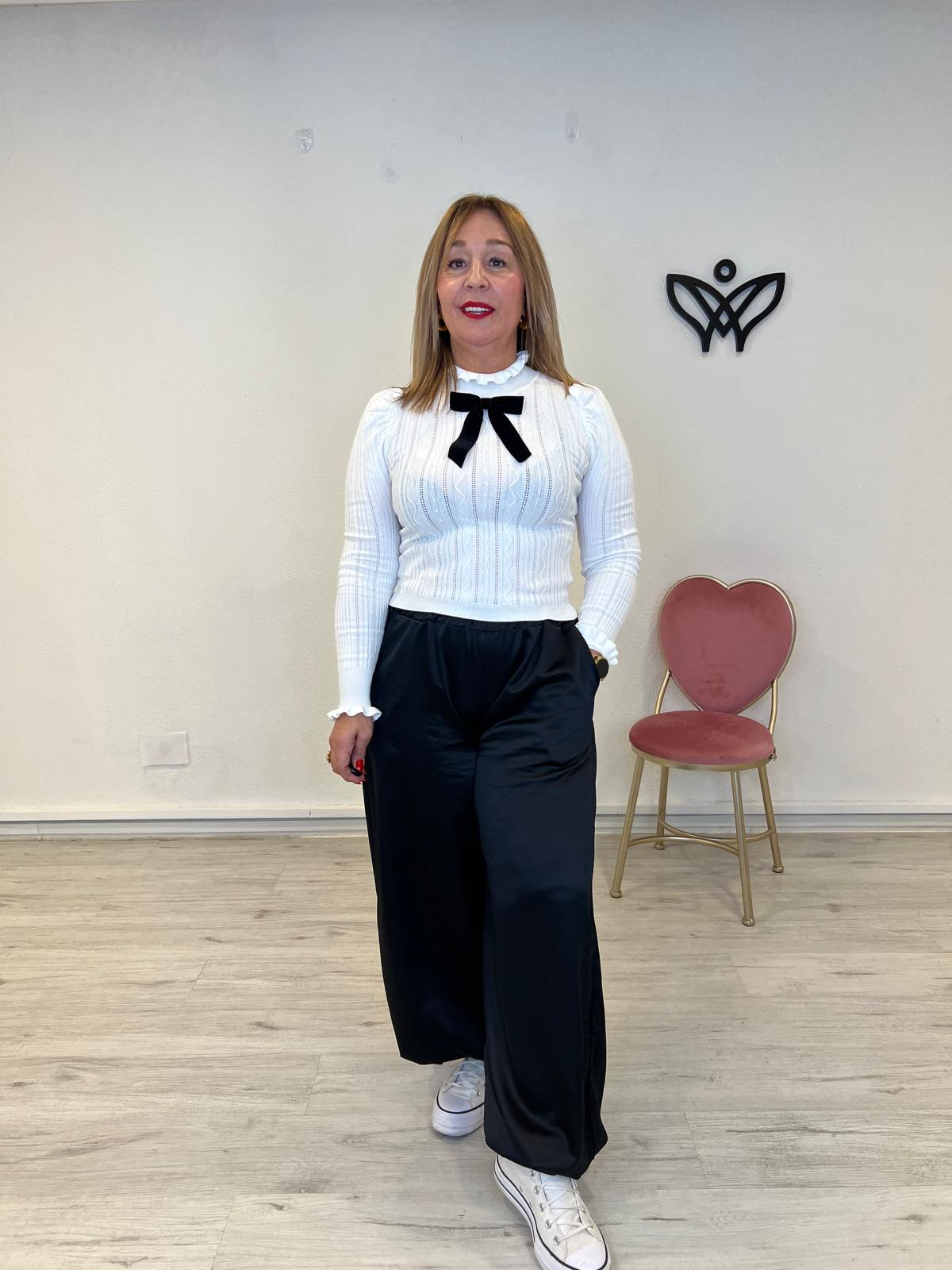 Pantalón bombacho goma en la cintura y tobillo negro