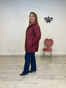 Parka chaqueta acolchadas solapa con bolsillos botones y forrada burdeos