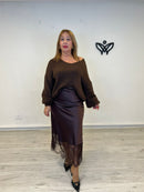 Falda satinada larga con encaje y puntilla en el largo marrón chocolate