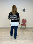 Jersey de punto de rayas bajo camisa blanco negro