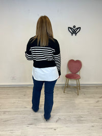 Jersey de punto de rayas bajo camisa blanco negro