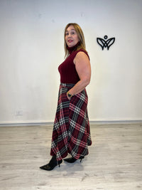 Jersey de punto de cuello subido sin mangas en burdeos