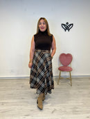 Falda de cuadros corte evasé con bolsillos goma en la cintura marron chocolate