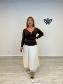 Camiseta top de licra manga larga escote en pico marrón chocolate