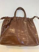 Bolso rectangular brillante piel de cocodrilo sintético marrón