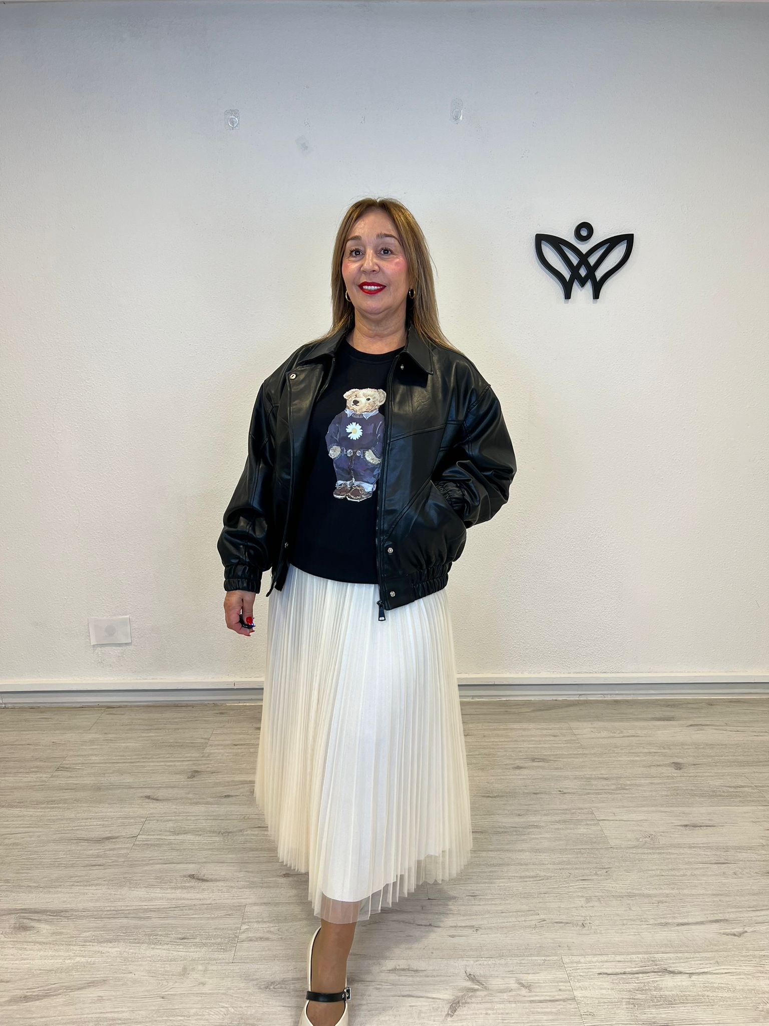 Cazadora bomber forrada abrocha con cremallera polipiel negra