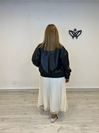 Cazadora bomber forrada abrocha con cremallera polipiel negra