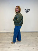 Bomber cazadora polipiel forrada en verde oliva