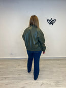 Bomber cazadora polipiel forrada en verde oliva