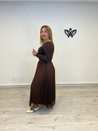 Falda largo midi de tul plisada con goma en la cintura marrón chocolate