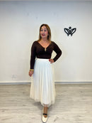 Camiseta top de licra manga larga escote en pico marrón chocolate