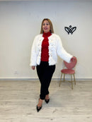 Chaqueta corta de pelo sintético forrada con botones en blanco