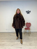 Chaquetón corte capa de pelo forrado marron chocolate