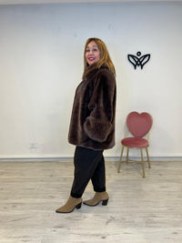 Chaquetón corte capa de pelo forrado marron chocolate