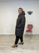 Plumas largo acolchado forrado con capucha abrocha con cremallera marrón chocolate