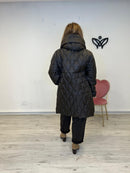 Plumas largo acolchado forrado con capucha abrocha con cremallera marrón chocolate