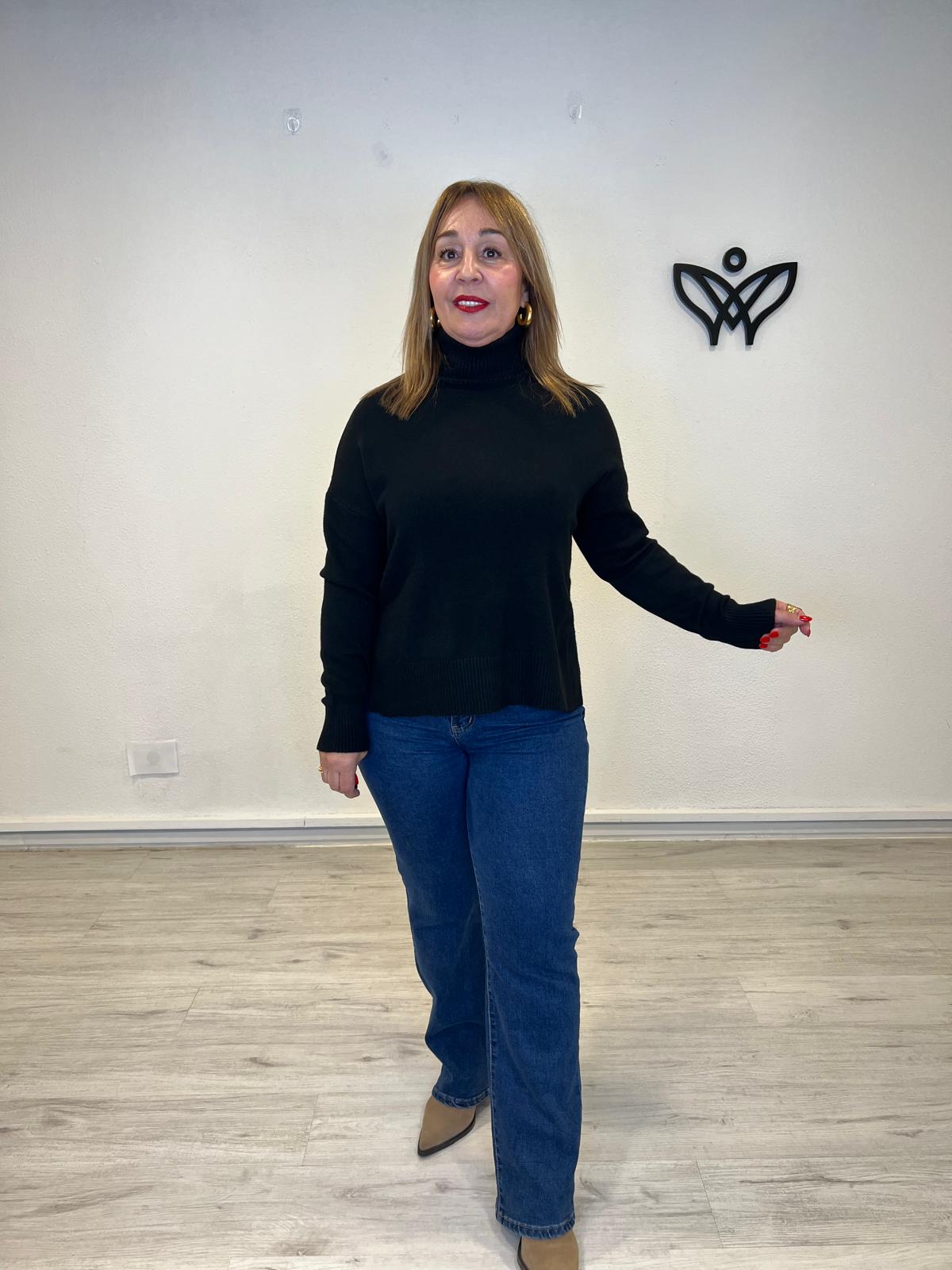 Jersey de punto largo de cuello subido negro