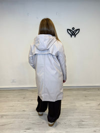 Gabardina trench impermeable con forro capucha beis