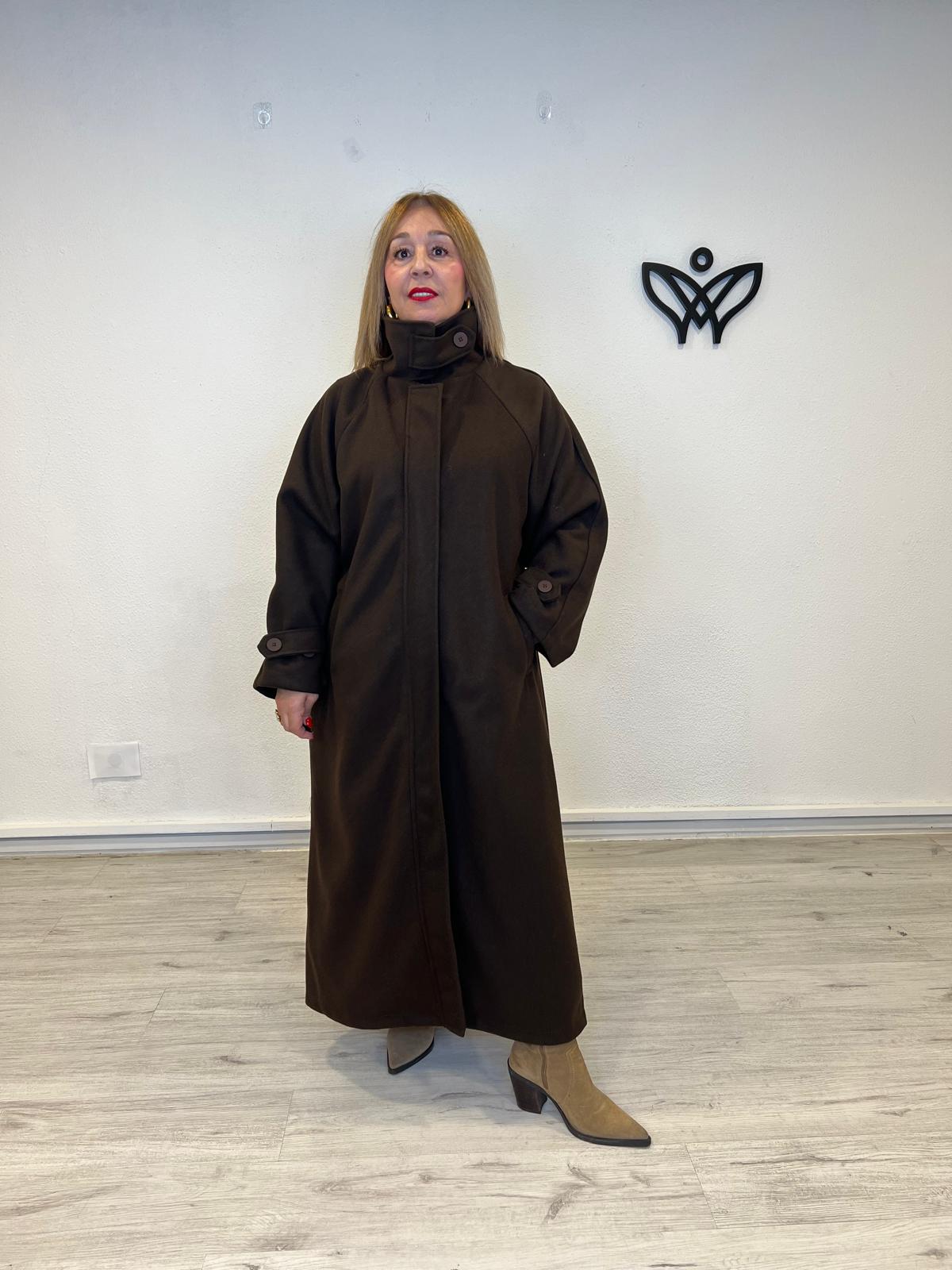 Abrigo de paño largo oversize marrón chocolate