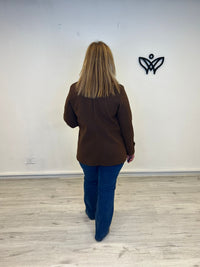 Abrigo chaquetón corto de paño forrado solapas marrón chocolate