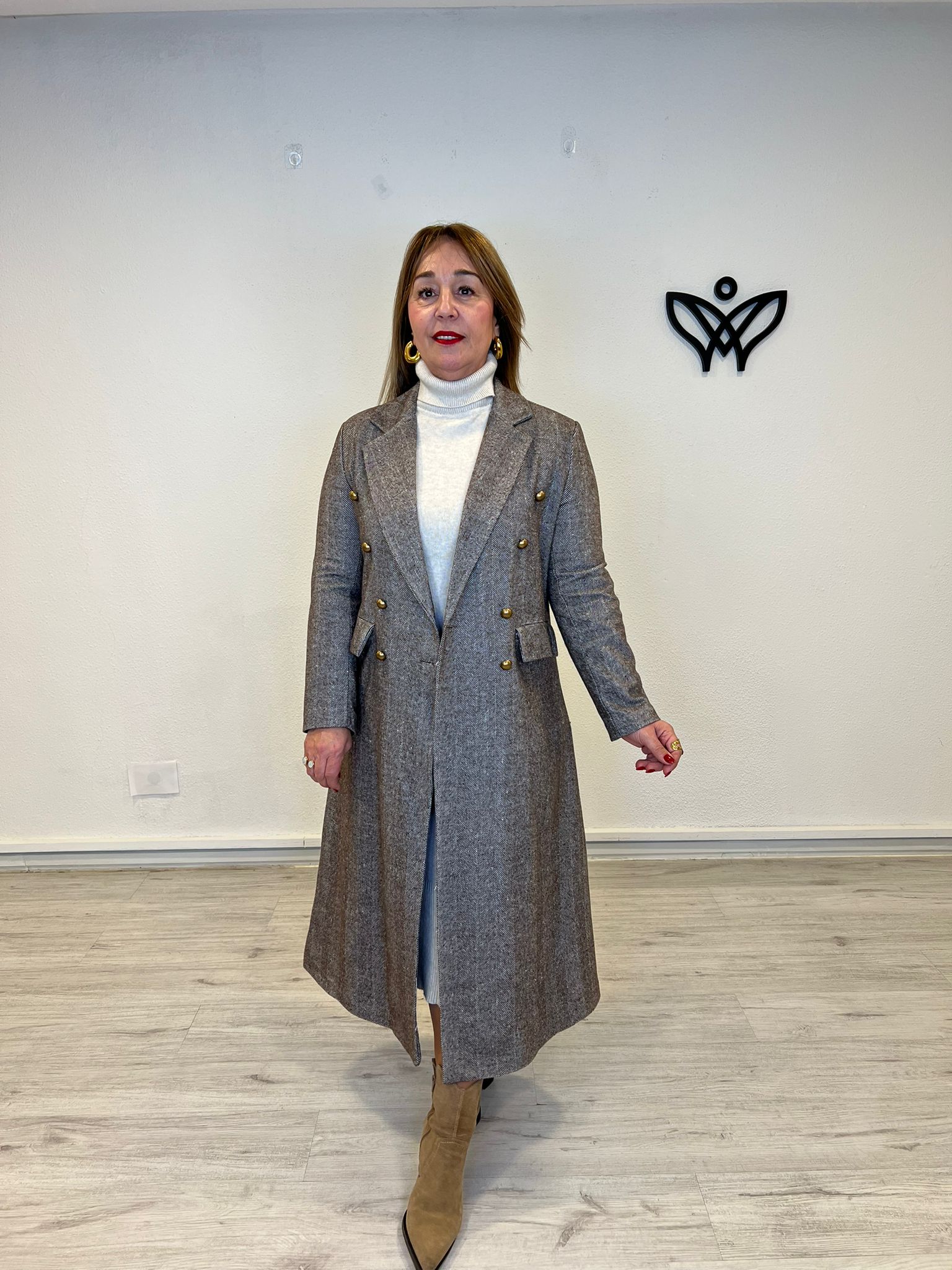 Abrigo largo estampado de espigas marrón chocolate