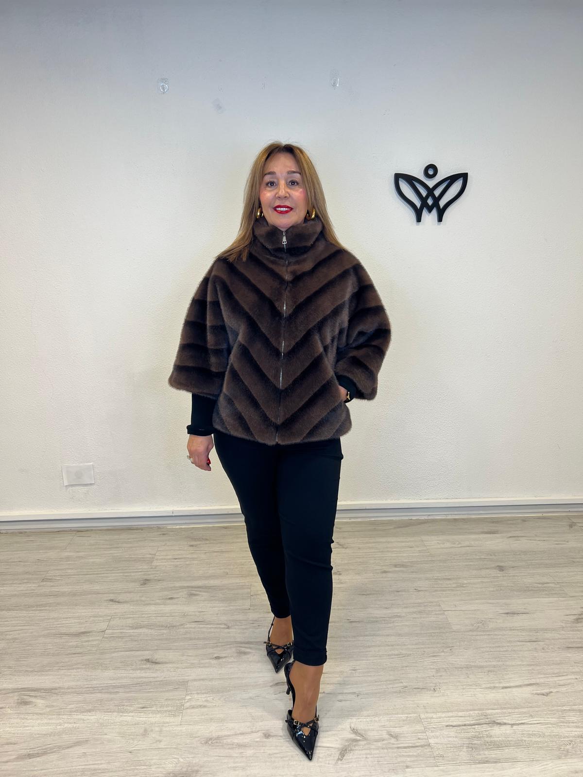 Abrigo chaqueta de pelo abrocha con cremallera en marrón chocolate