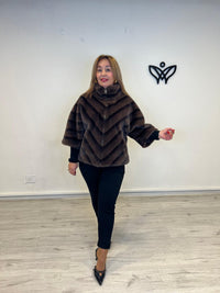 Abrigo chaqueta de pelo abrocha con cremallera en marrón chocolate