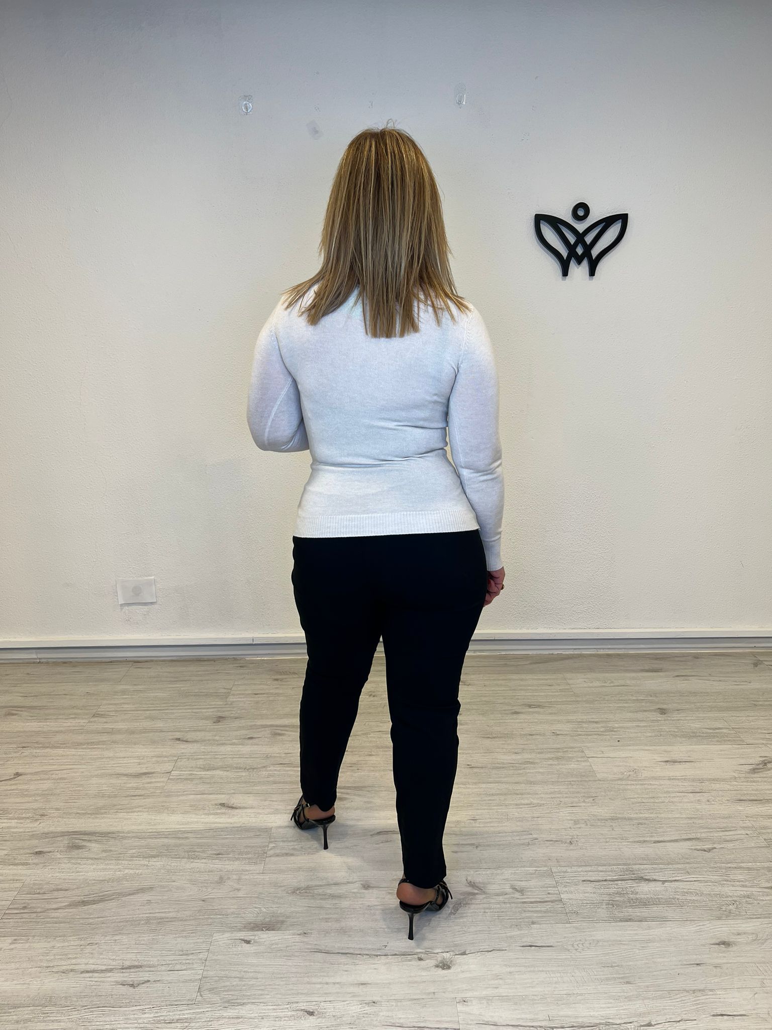 Jersey de punto básico de cuello subido beis