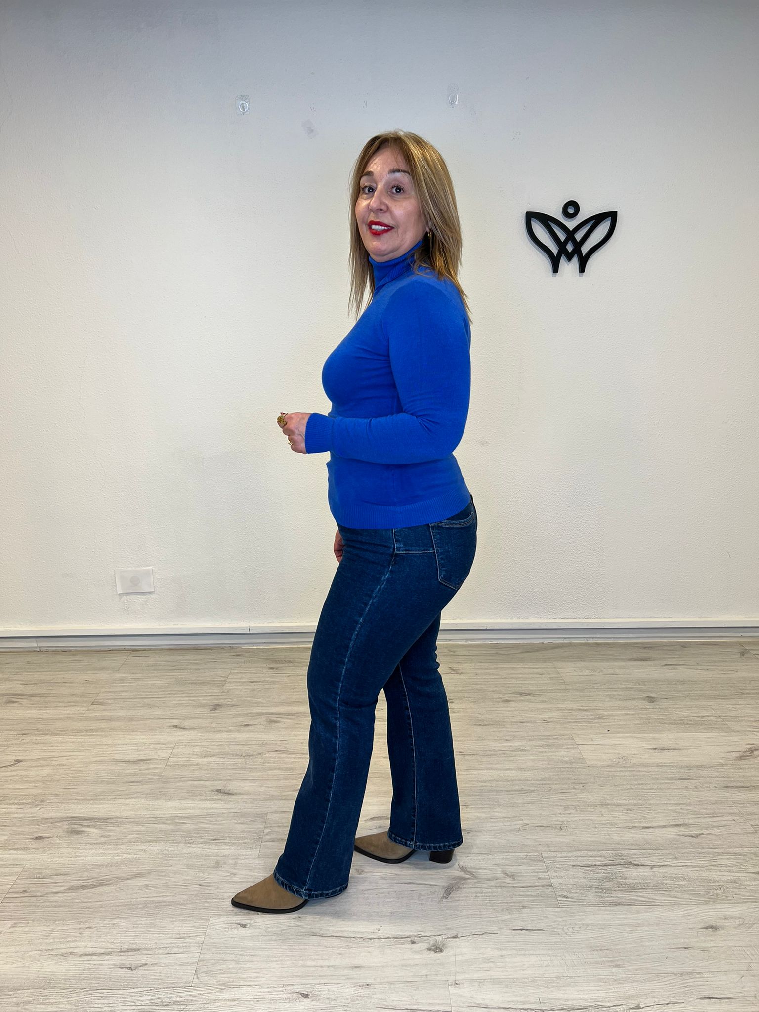 Jersey de punto básico de cuello subido azulon