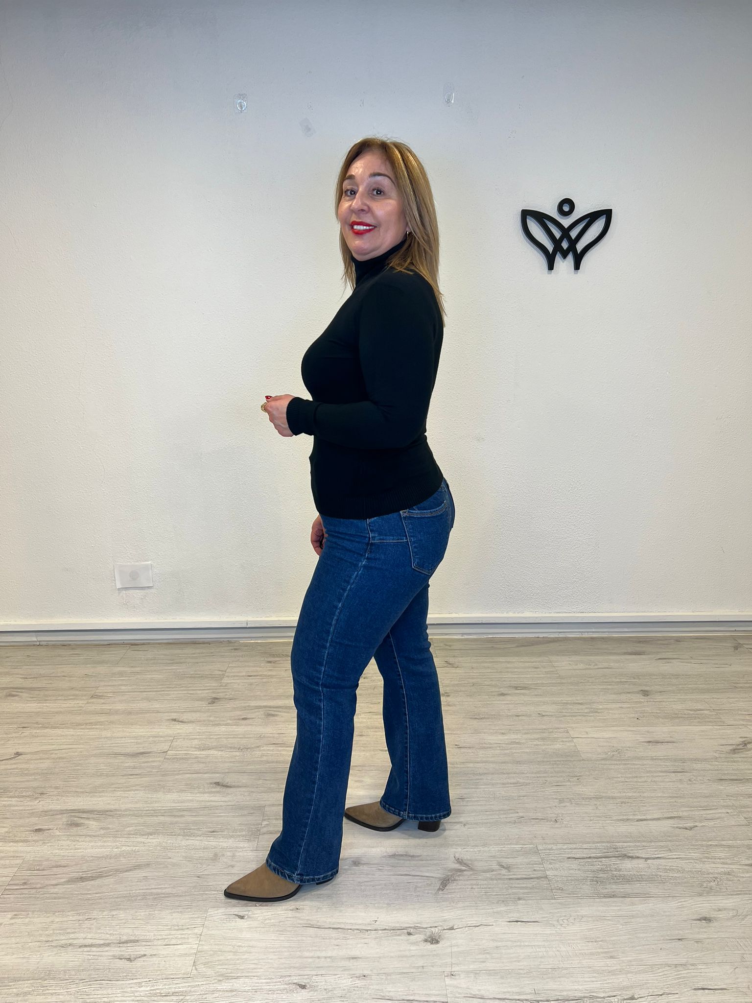 Jersey de punto básico de cuello subido negro