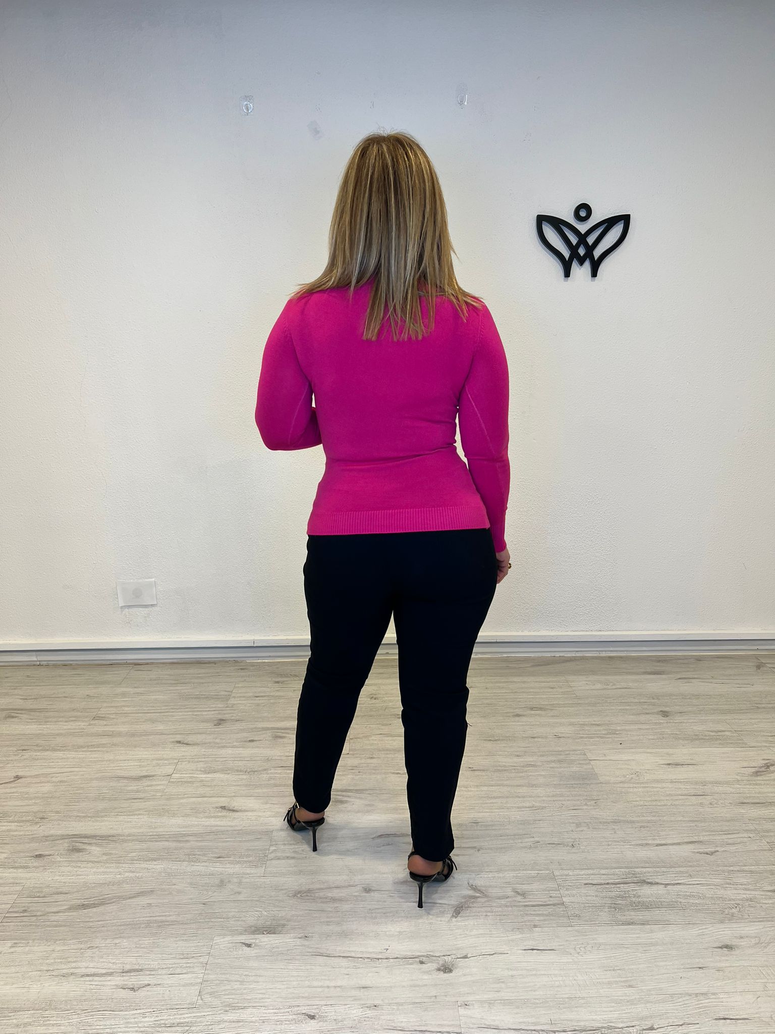 Jersey de punto básico de cuello subido rosa