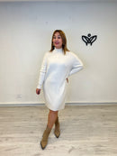 Vestido de punto cuello Perkins oversize corto beis